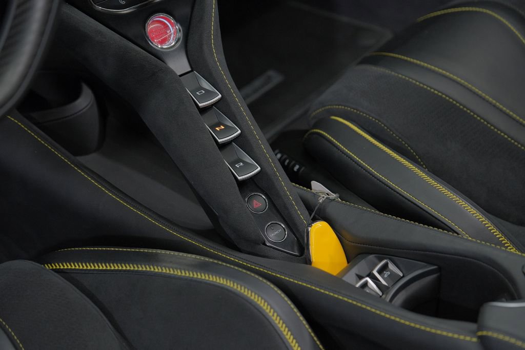 Used 2023 McLaren 720S Luxury photo 33