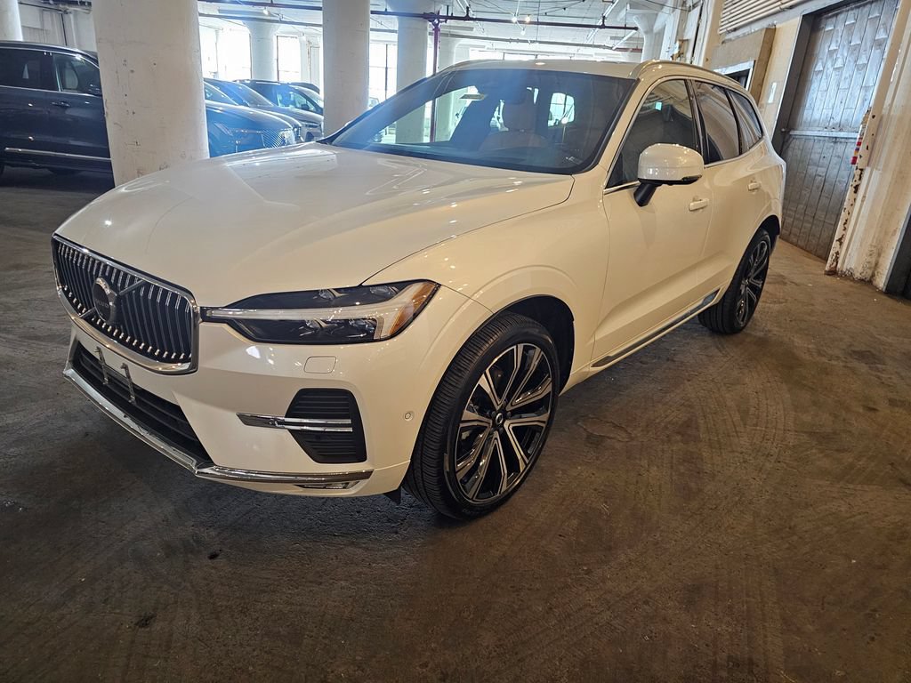 Certified 2023 Volvo XC60 B5 Ultimate w/ Climate Package