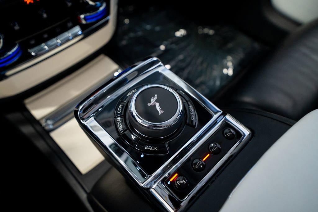 2019 Rolls-Royce Phantom Sedan