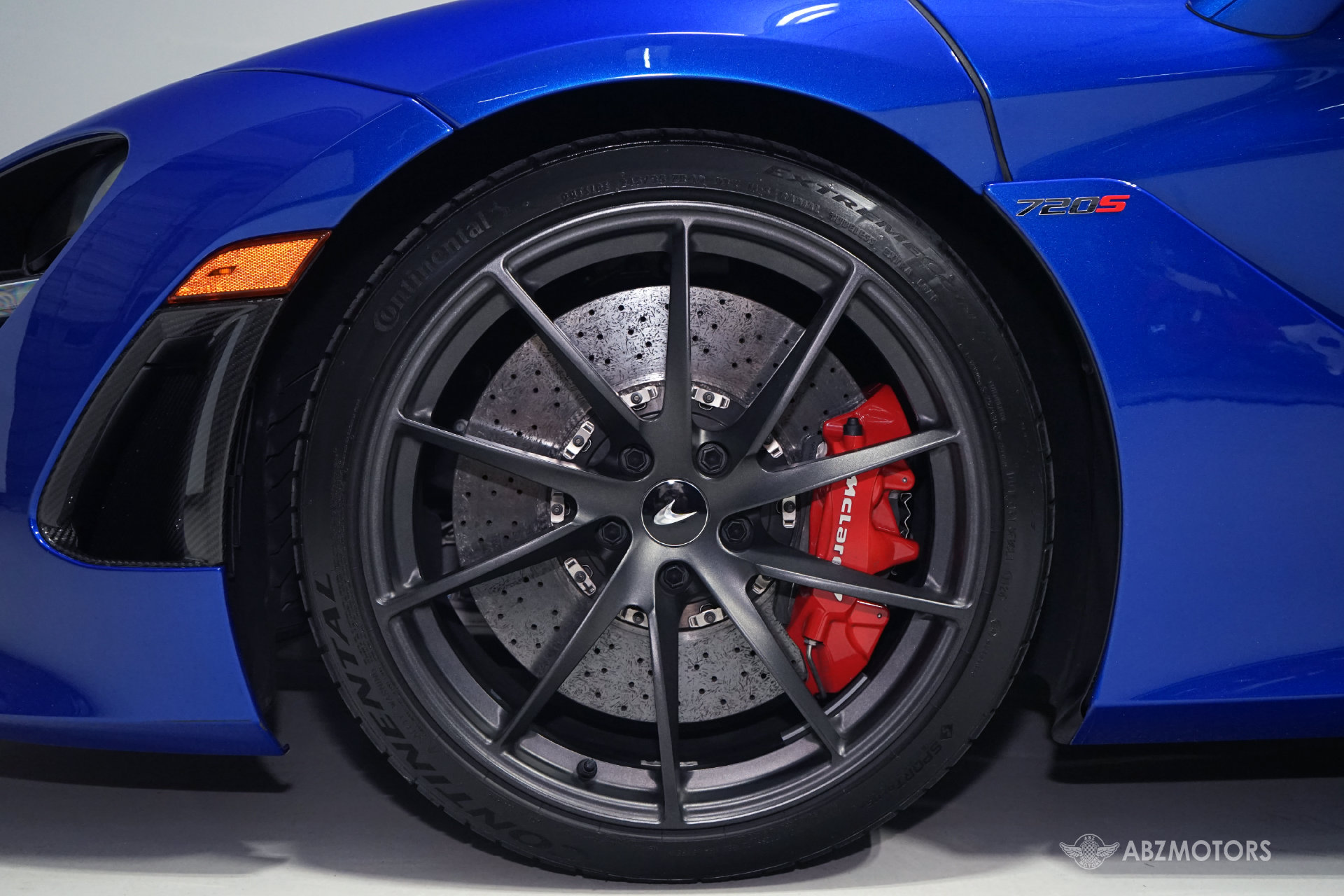 Used 2018 McLaren 720S Performance photo 41