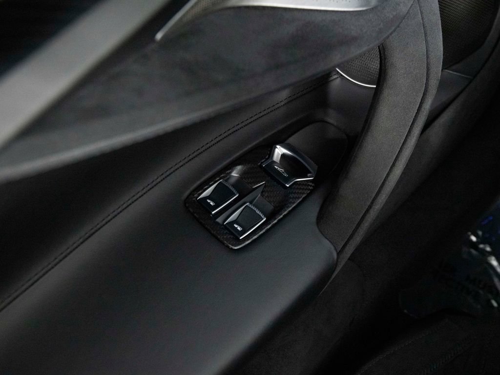 Used 2024 McLaren 750S Spider photo 14