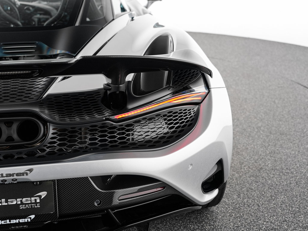 New 2027 McLaren 750S photo 41