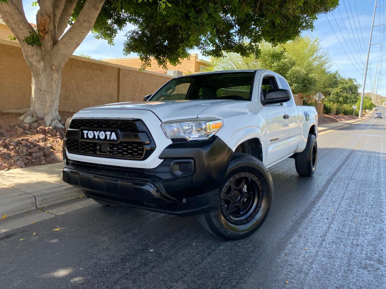 2018 Toyota Tacoma SR