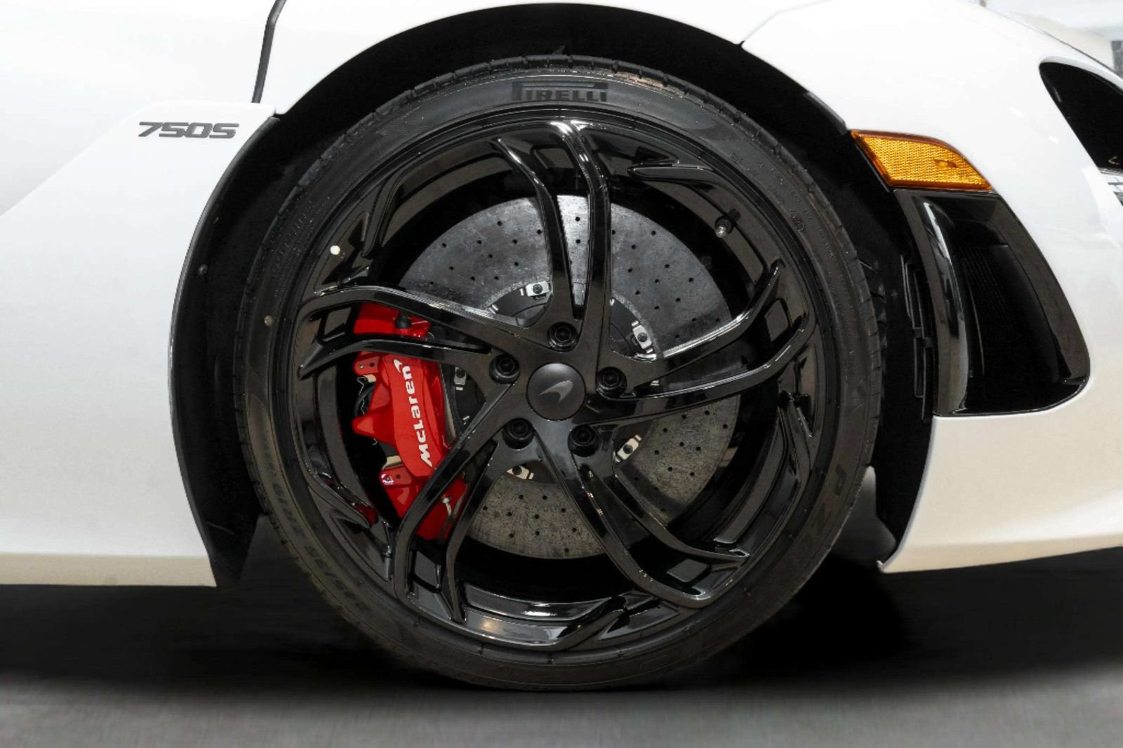 New 2027 McLaren 750S photo 42