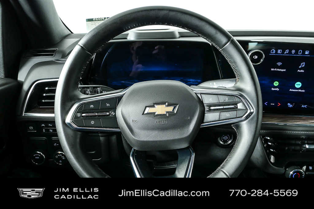 2025 Chevrolet Suburban LT