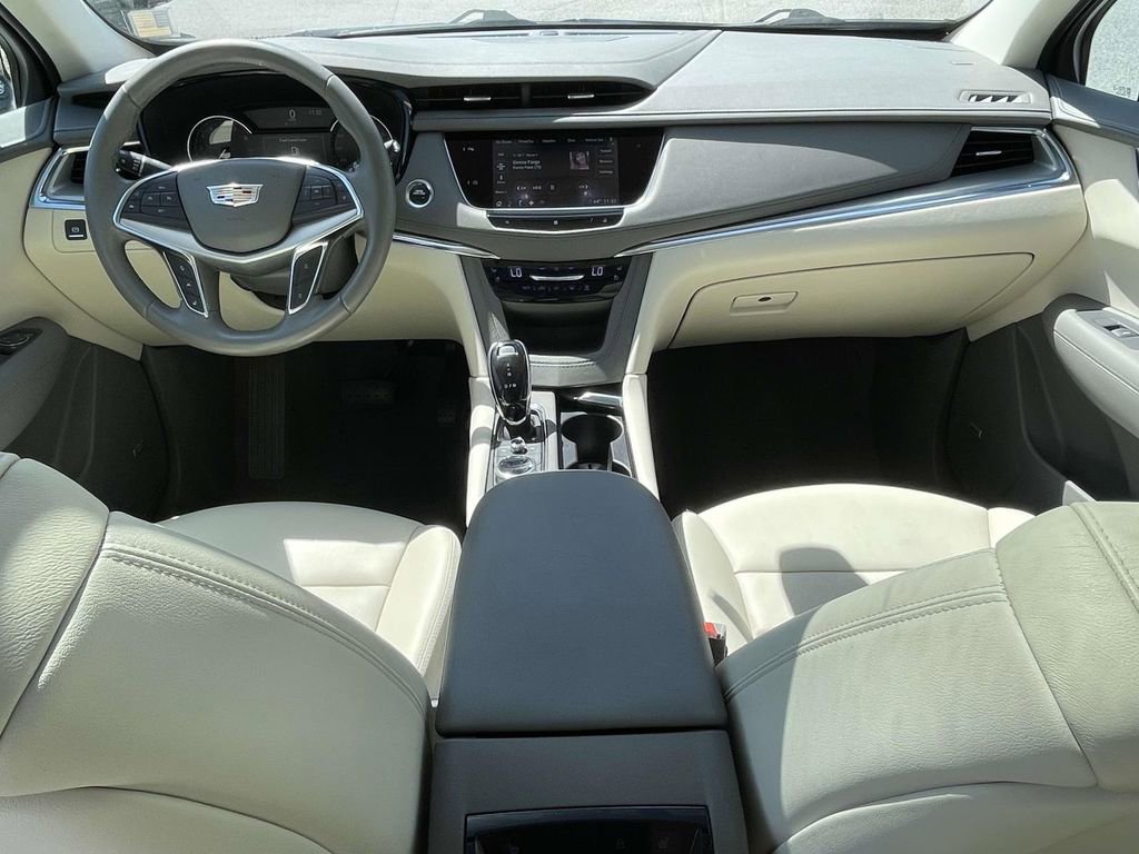 2020 Cadillac XT5 Premium Luxury