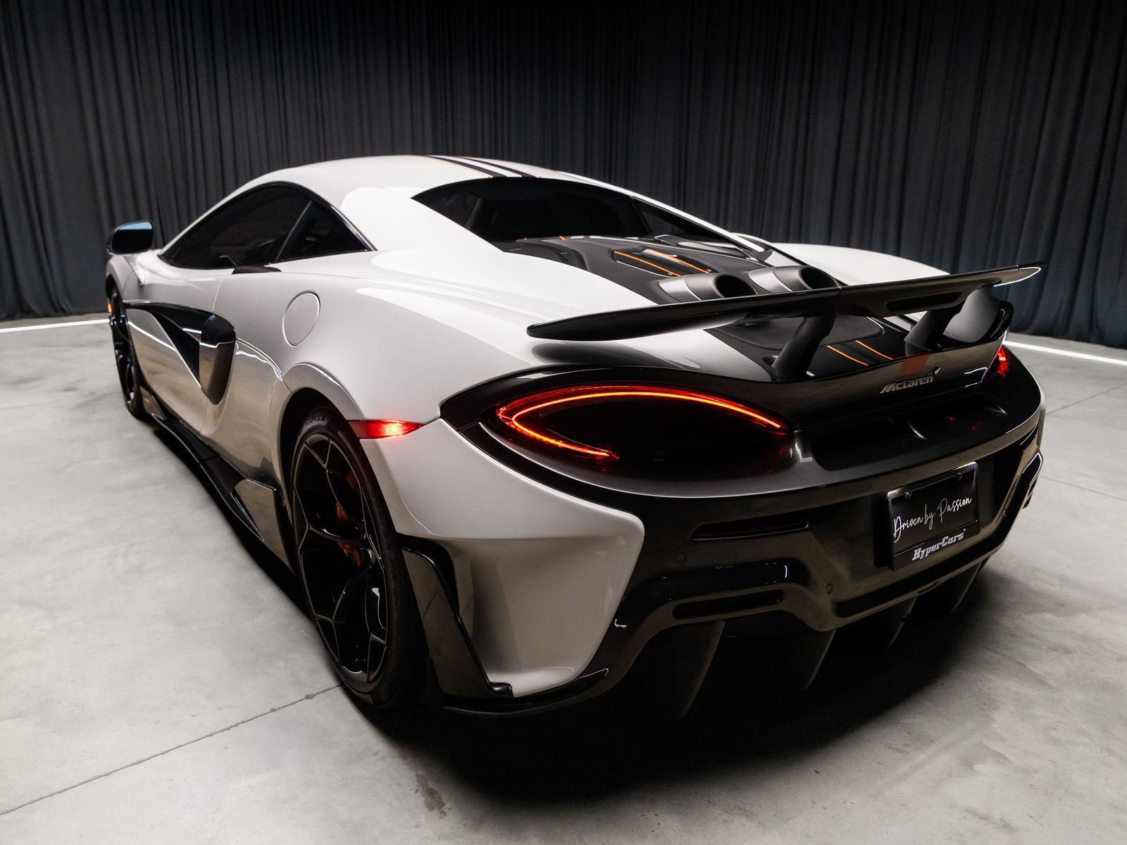 Used 2019 McLaren 600LT photo 15