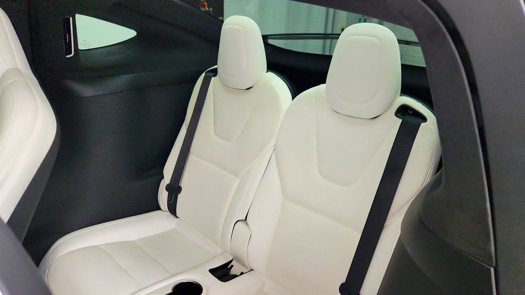 2022 Tesla Model X Plaid