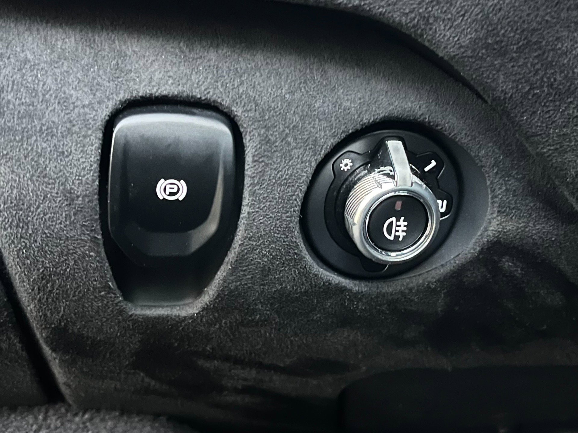 Used 2019 McLaren 720S Performance photo 23