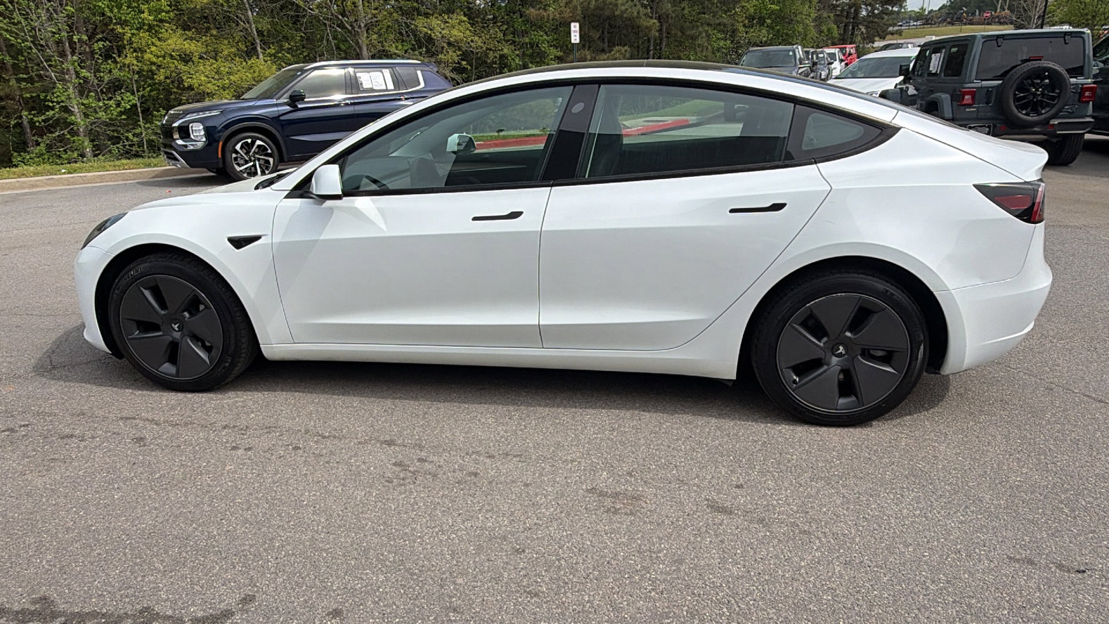 2023 Tesla Model 3 Standard Range