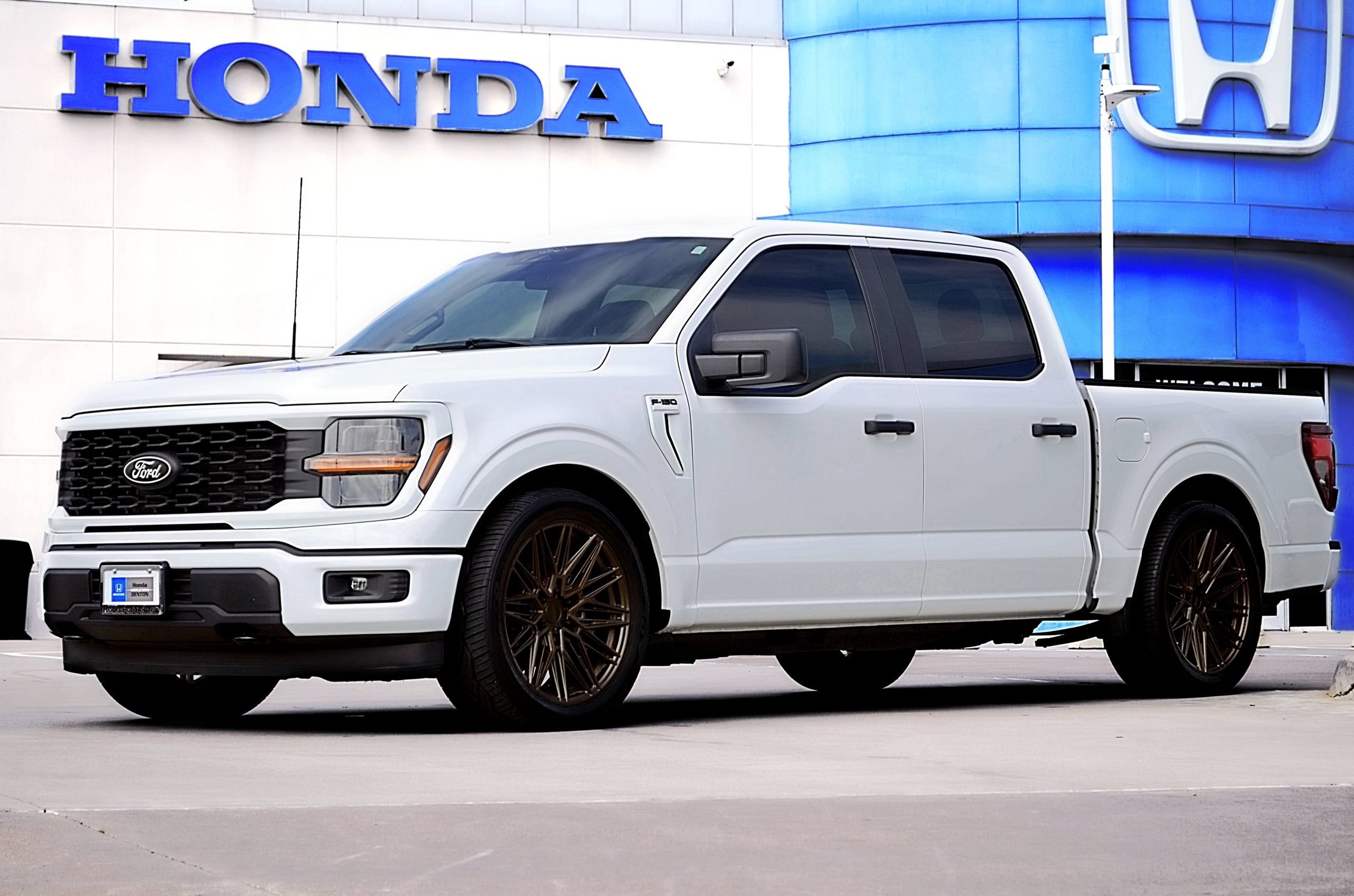 2024 Ford F-150 STX 4WD SuperCrew 5.5' Box for sale in Denton, TX