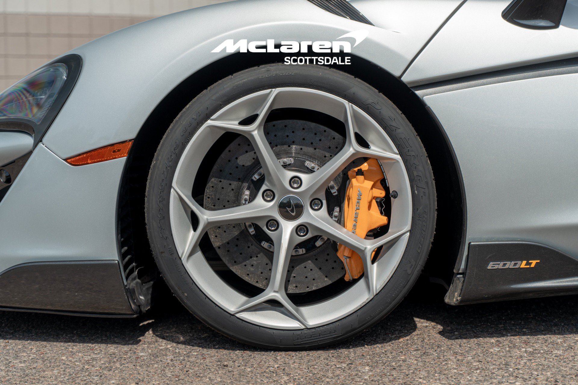 Used 2020 McLaren 600LT Spider photo 32