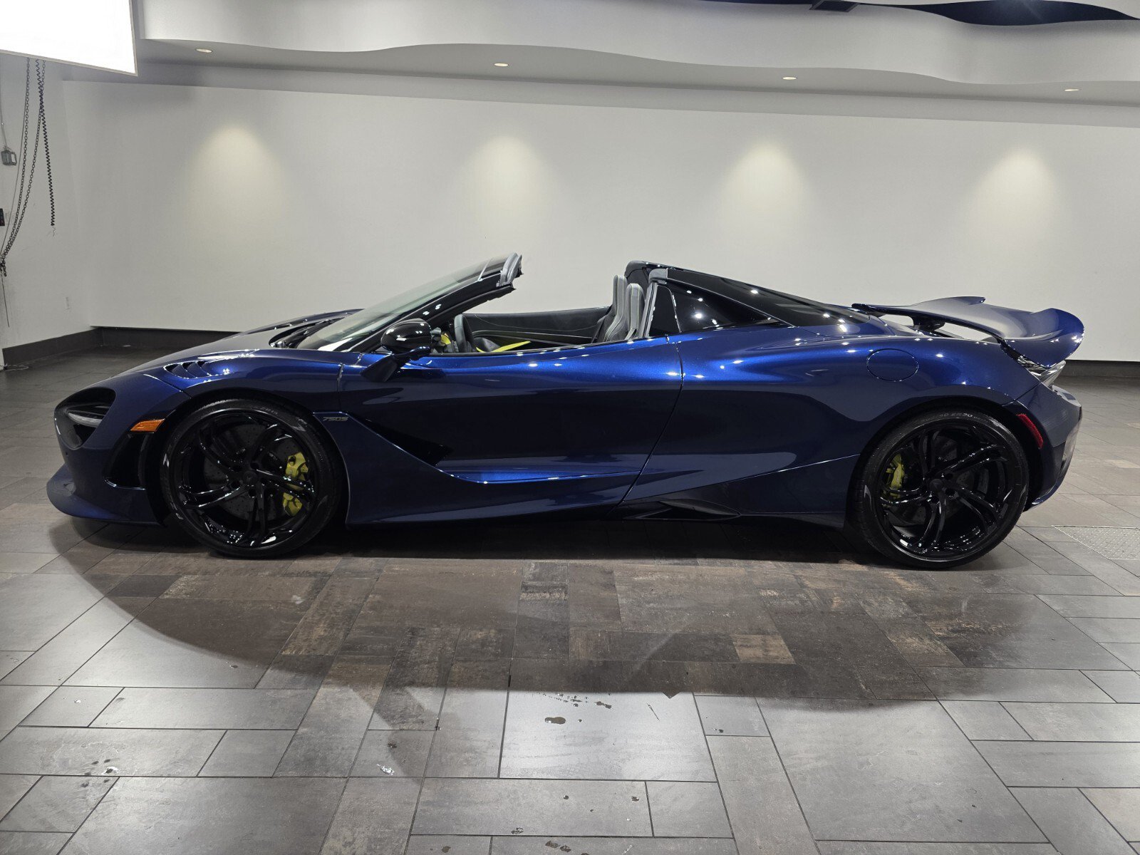 New 2027 McLaren 750S Spider 3