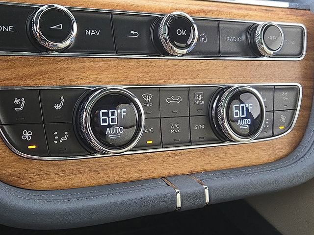 2023 Bentley Bentayga Plug-In Hybrid