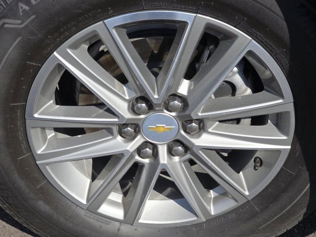 2023 Chevrolet Traverse LT