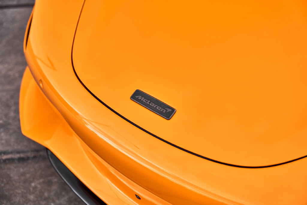 Used 2025 McLaren 750S Spider photo 8
