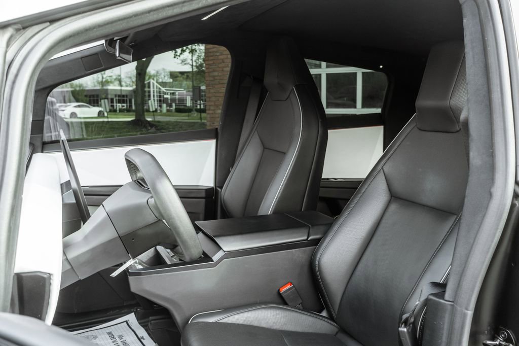 2024 Tesla Cybertruck AWD Crew Cab