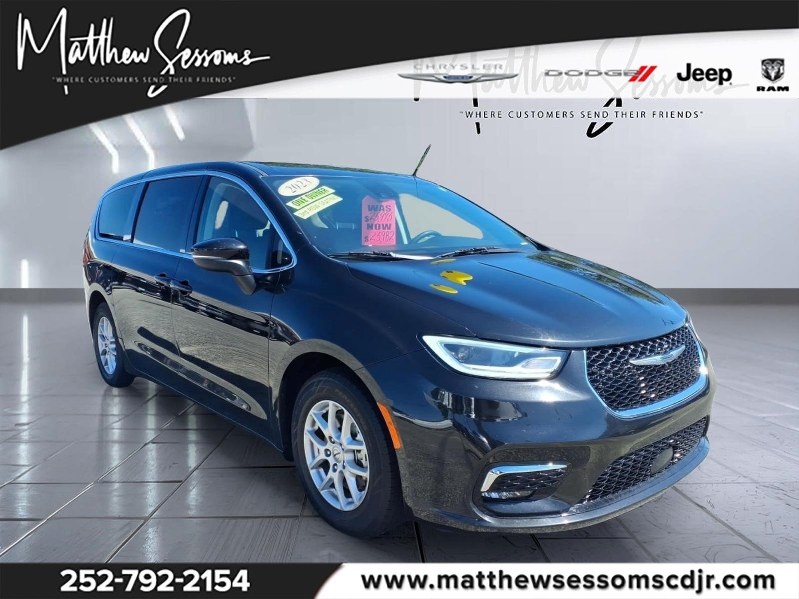 Used 2023 Chrysler Pacifica Touring-L