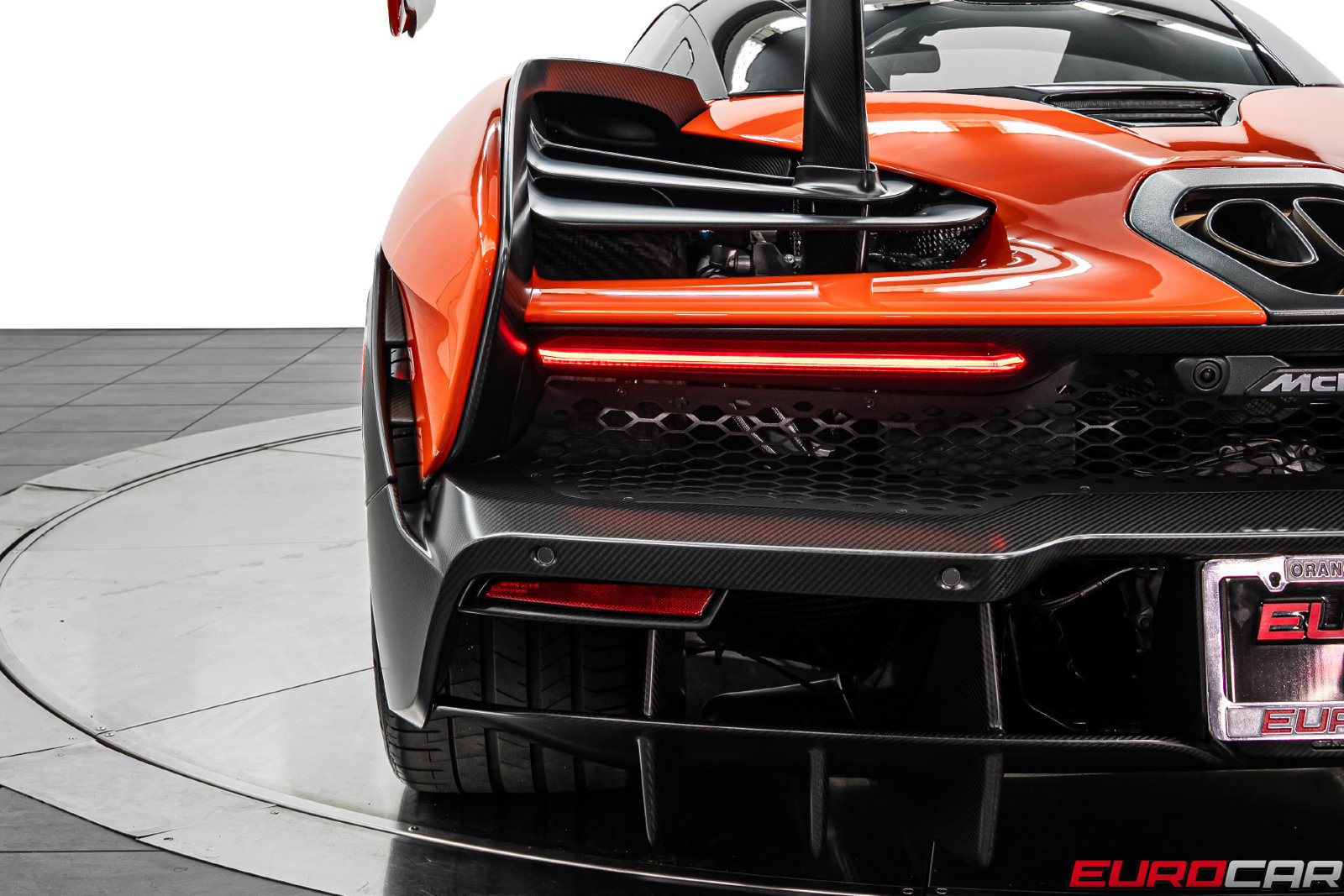Used 2019 McLaren Senna photo 36