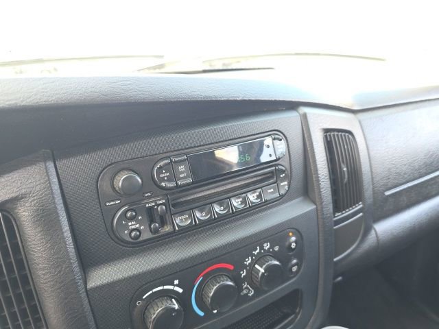 2004 Dodge Ram 2500 Truck SLT