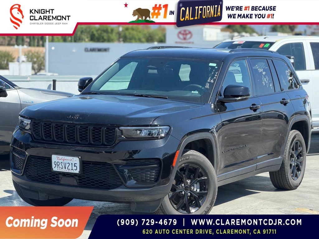 Used 2025 Jeep Grand Cherokee Altitude