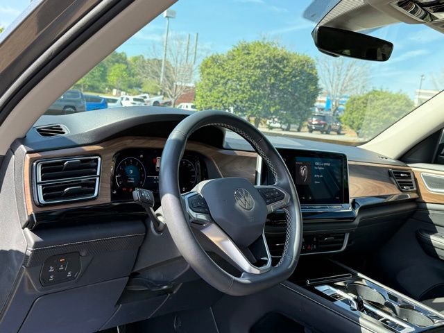 2024 Volkswagen Atlas SE