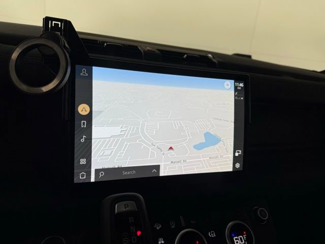 2025 Land Rover Defender 130 X-Dynamic SE