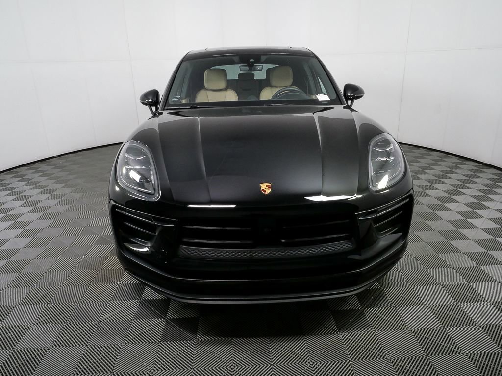 2023 Porsche Macan Turbo