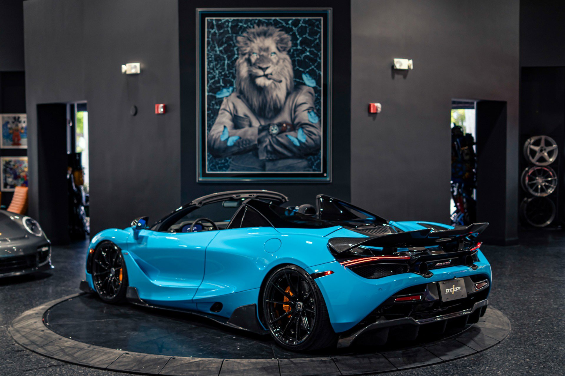 Used 2021 McLaren 720S Spider photo 5