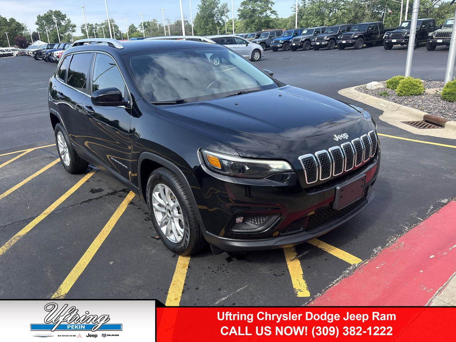 Used 2019 Jeep Cherokee Latitude w/ Popular Appearance Group
