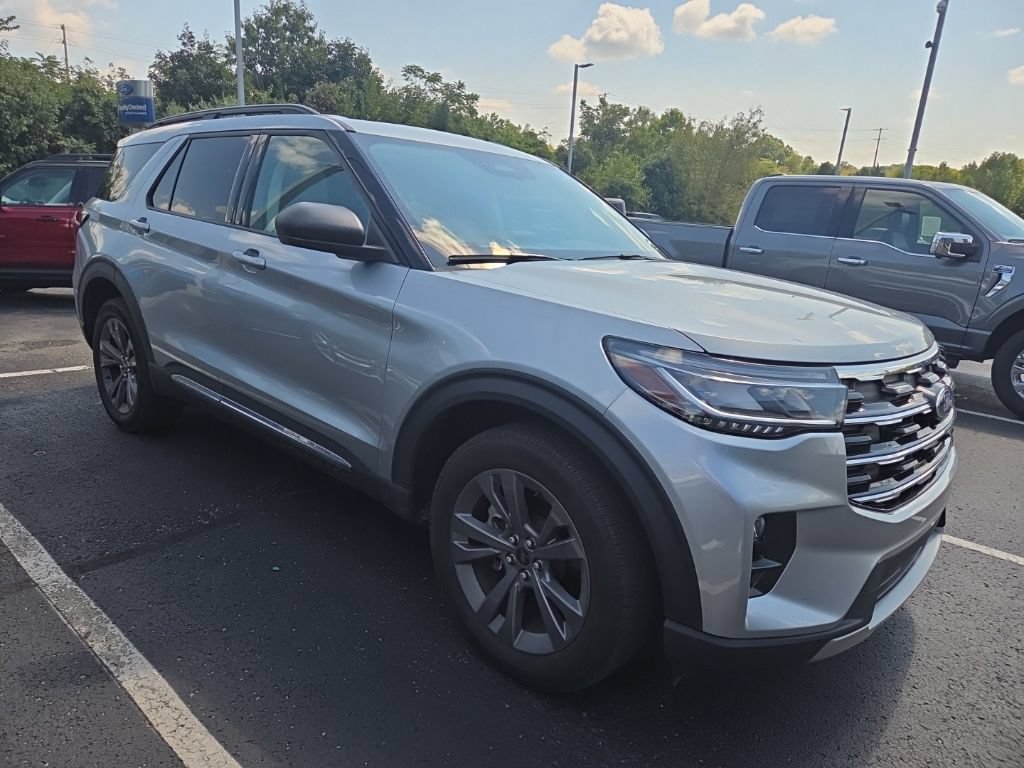 Used 2025 Ford Explorer Active w/ Active Comfort Package