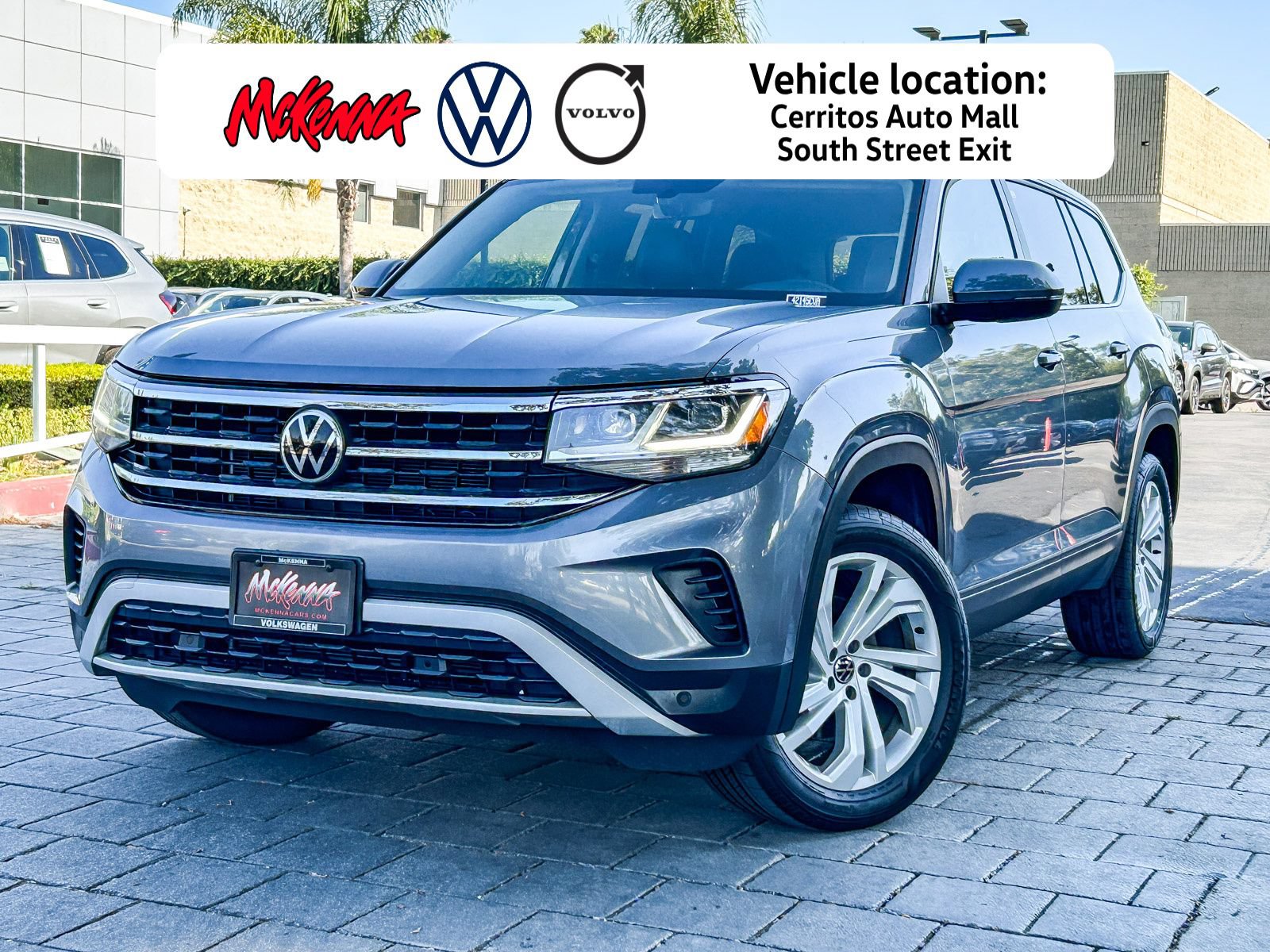 Used 2022 Volkswagen Atlas SE w/ Panoramic Sunroof Package