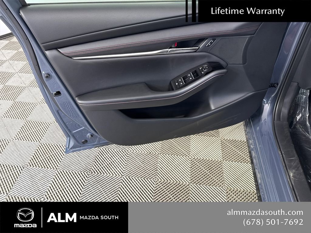 2026 MAZDA Mazda3 Carbon