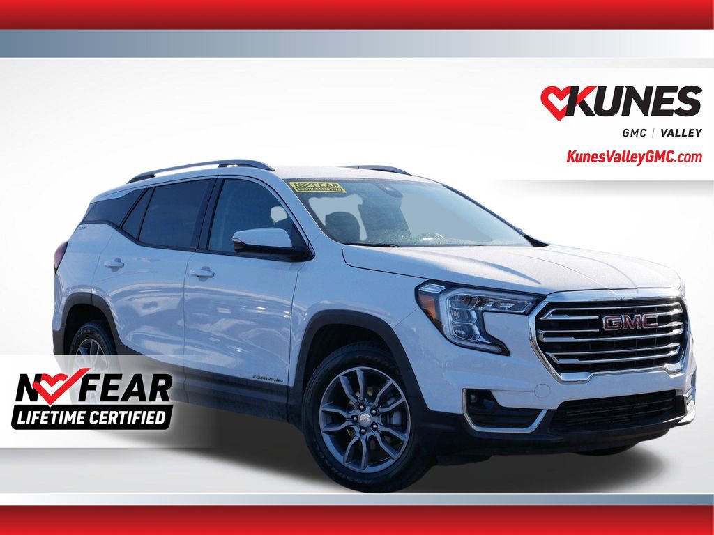 Used 2024 GMC Terrain SLT