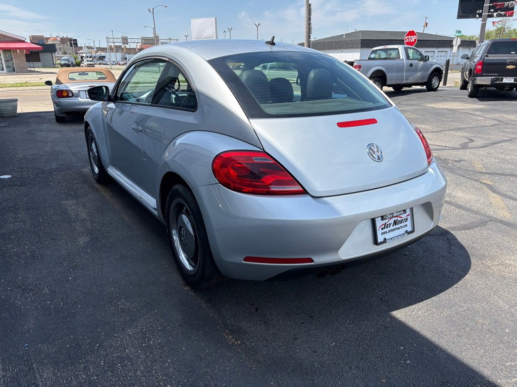 2012 Volkswagen Beetle 2.5