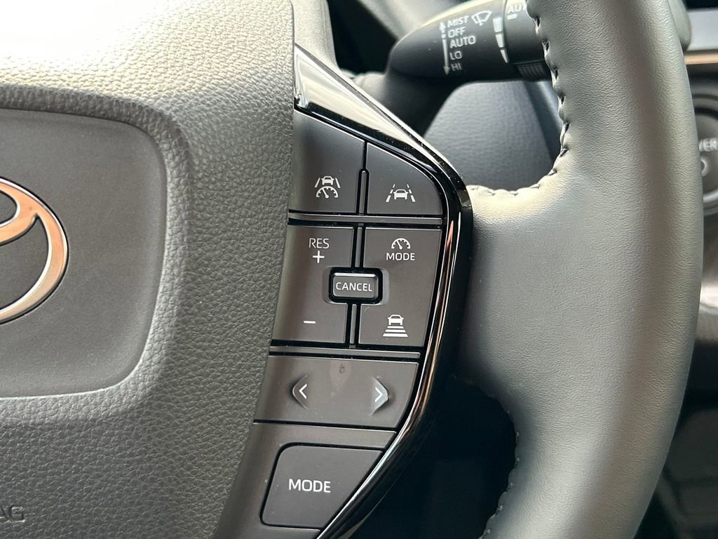 2025 Toyota Prius XLE