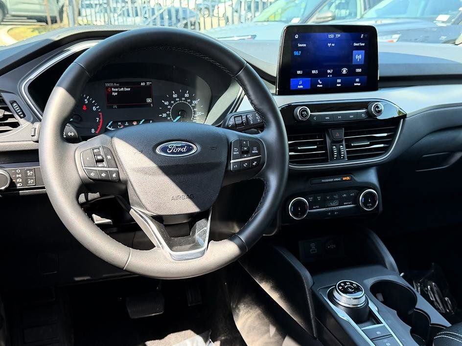 2022 Ford Escape SE