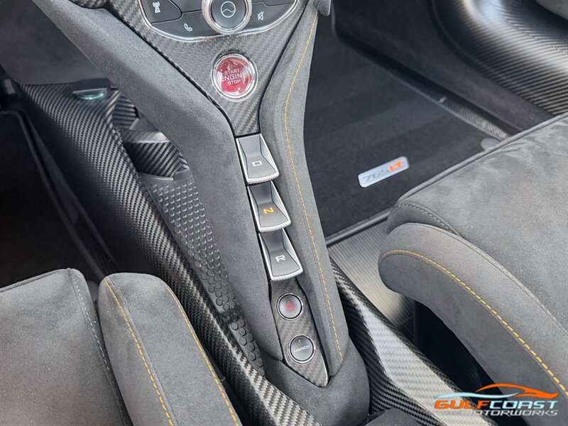 Used 2021 McLaren 765LT photo 21