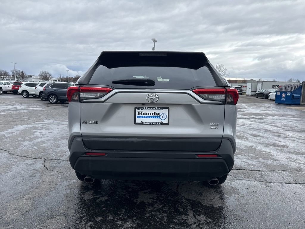 2020 Toyota Rav4 XLE