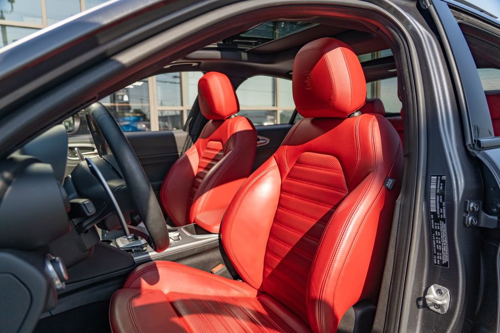 2023 Alfa Romeo Giulia Veloce