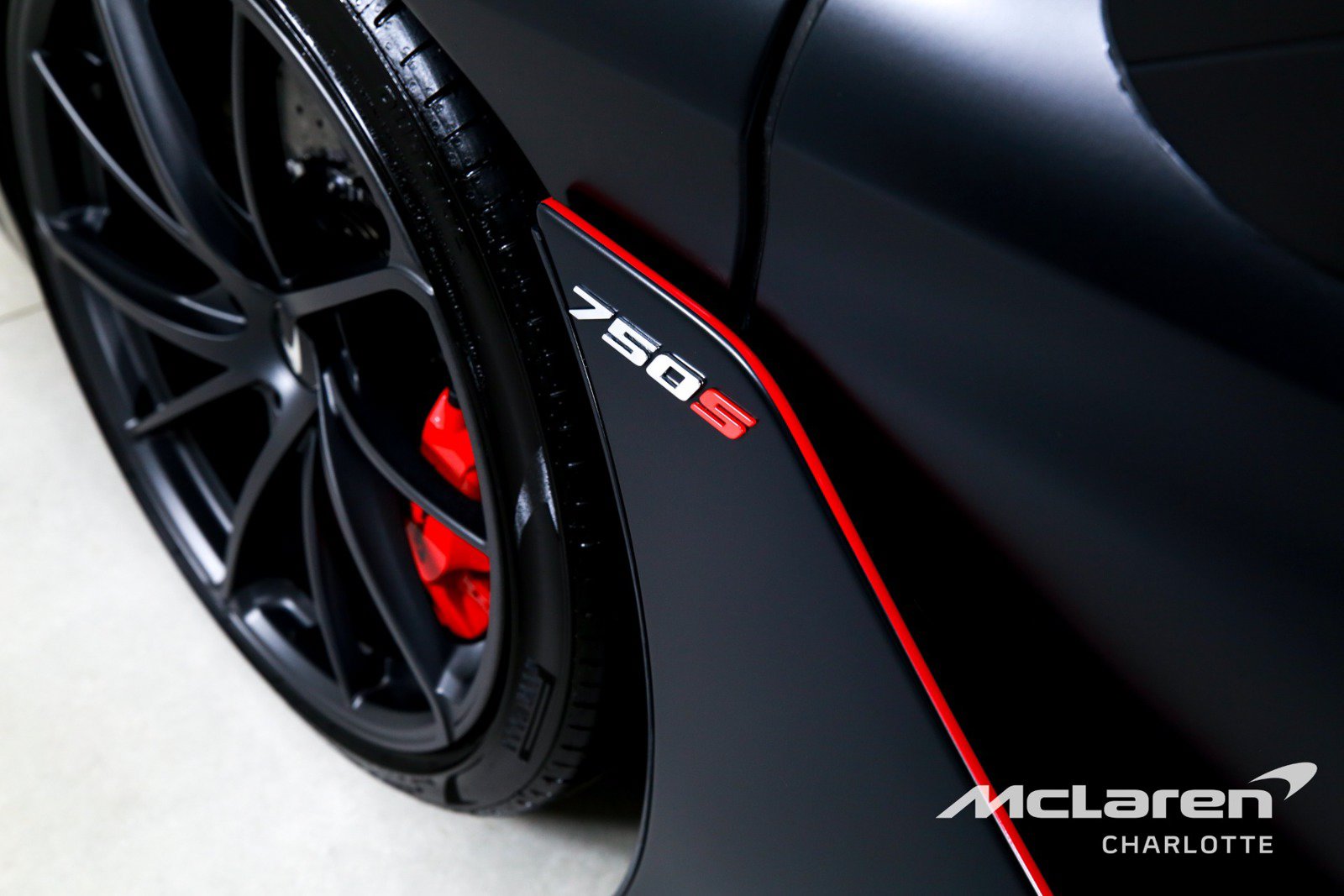 Used 2025 McLaren 750S Spider photo 30