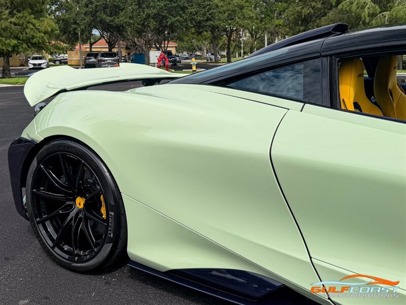 Used 2021 McLaren 765LT photo 70