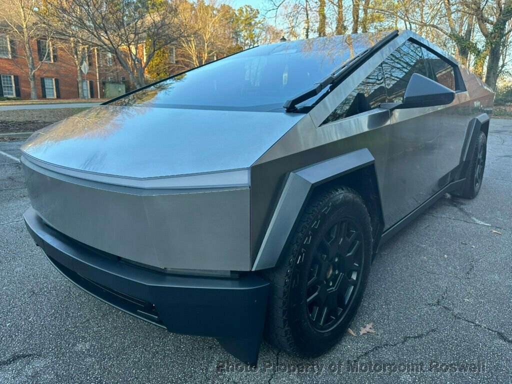 2024 Tesla Cybertruck AWD Crew Cab