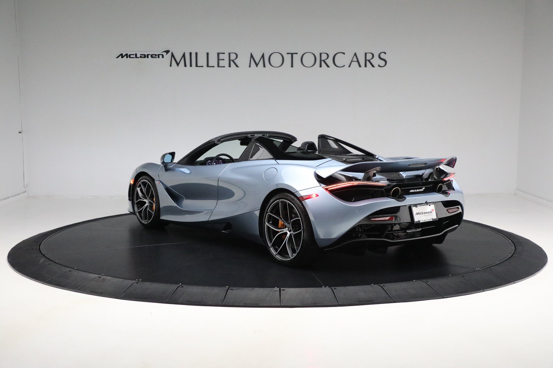 Used 2023 McLaren 720S Performance photo 5