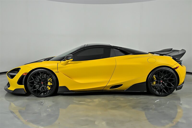 Used 2022 McLaren 720S Luxury photo 12