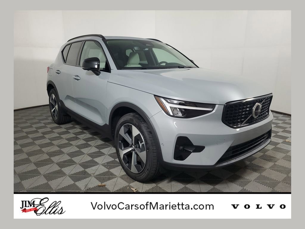 2026 Volvo Xc40 B5 Plus