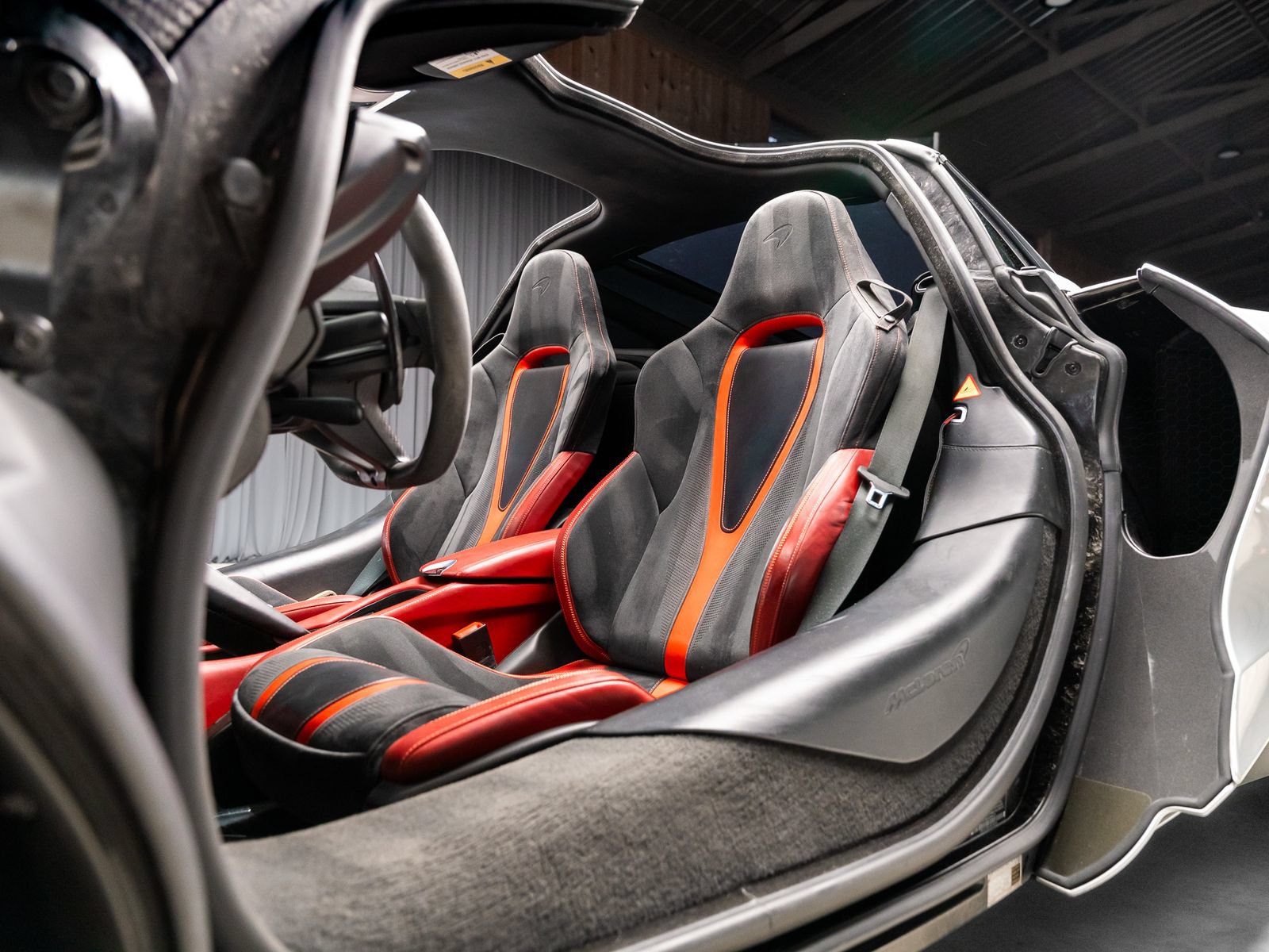 Used 2019 McLaren 720S photo 45