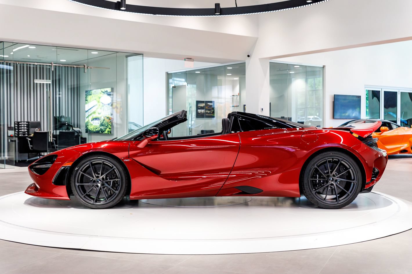 Used 2027 McLaren 750S Spider photo 6
