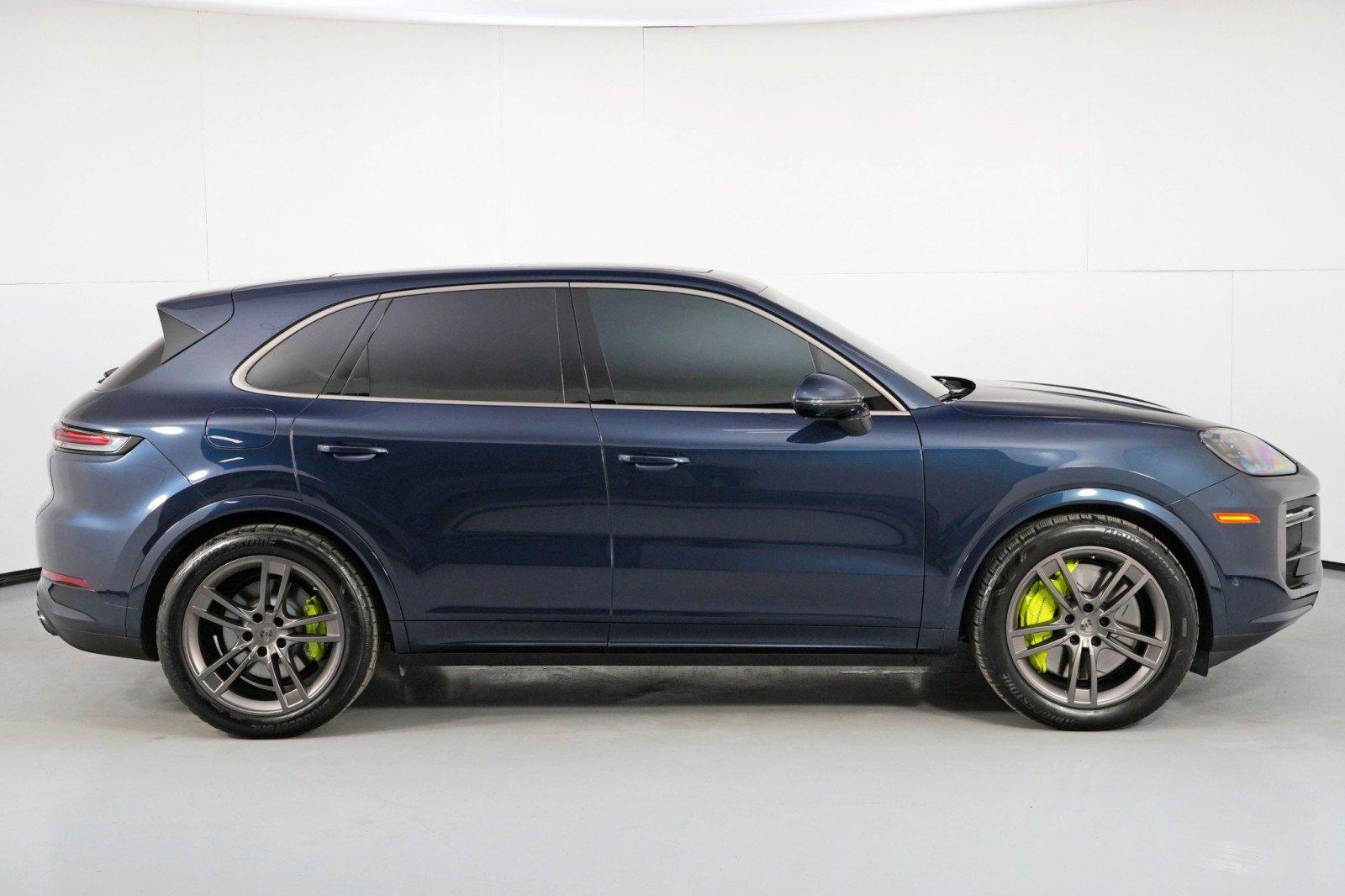 2025 Porsche Cayenne Turbo