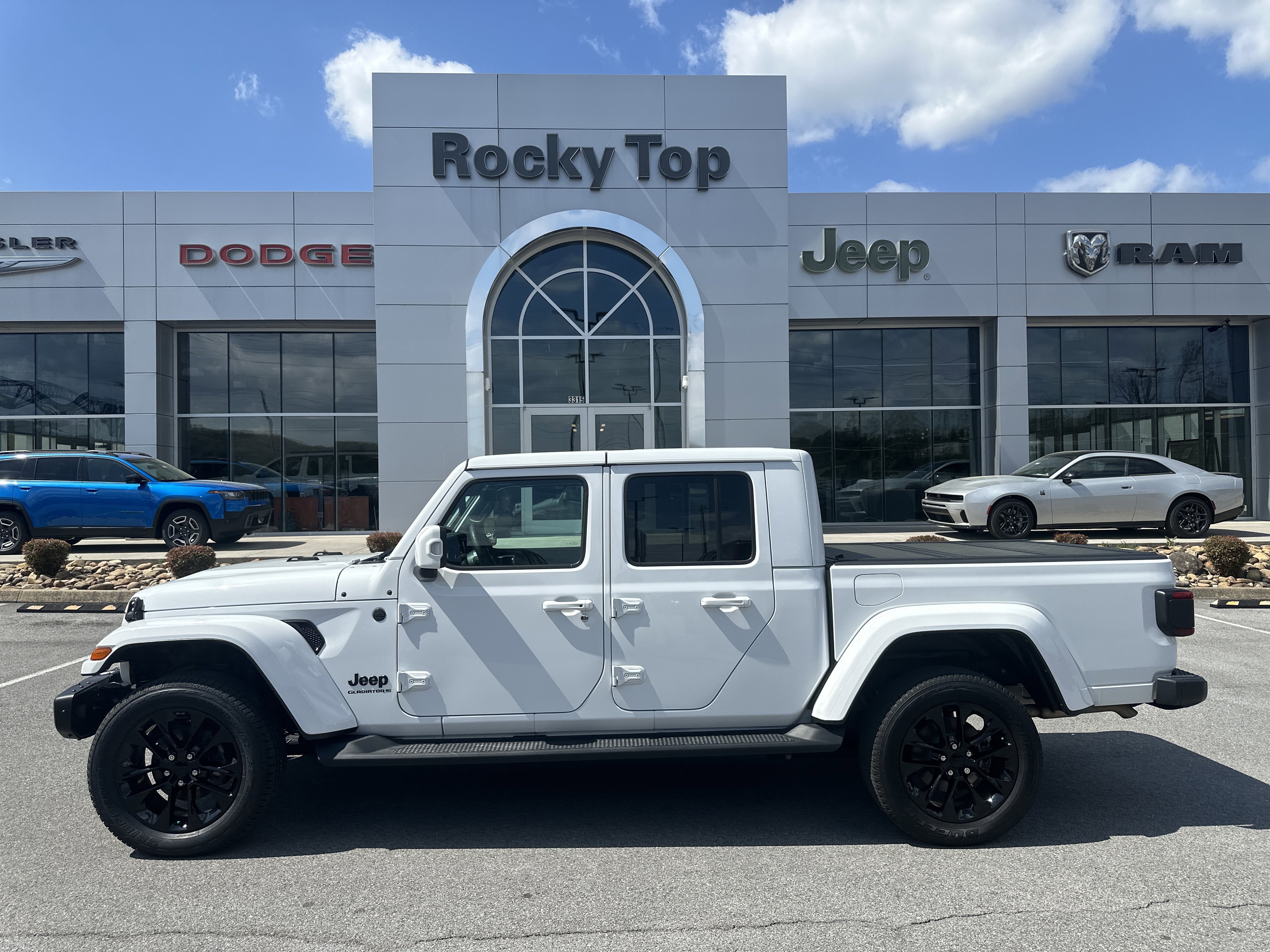 Used 2023 Jeep Gladiator Overland
